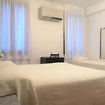 روسي *